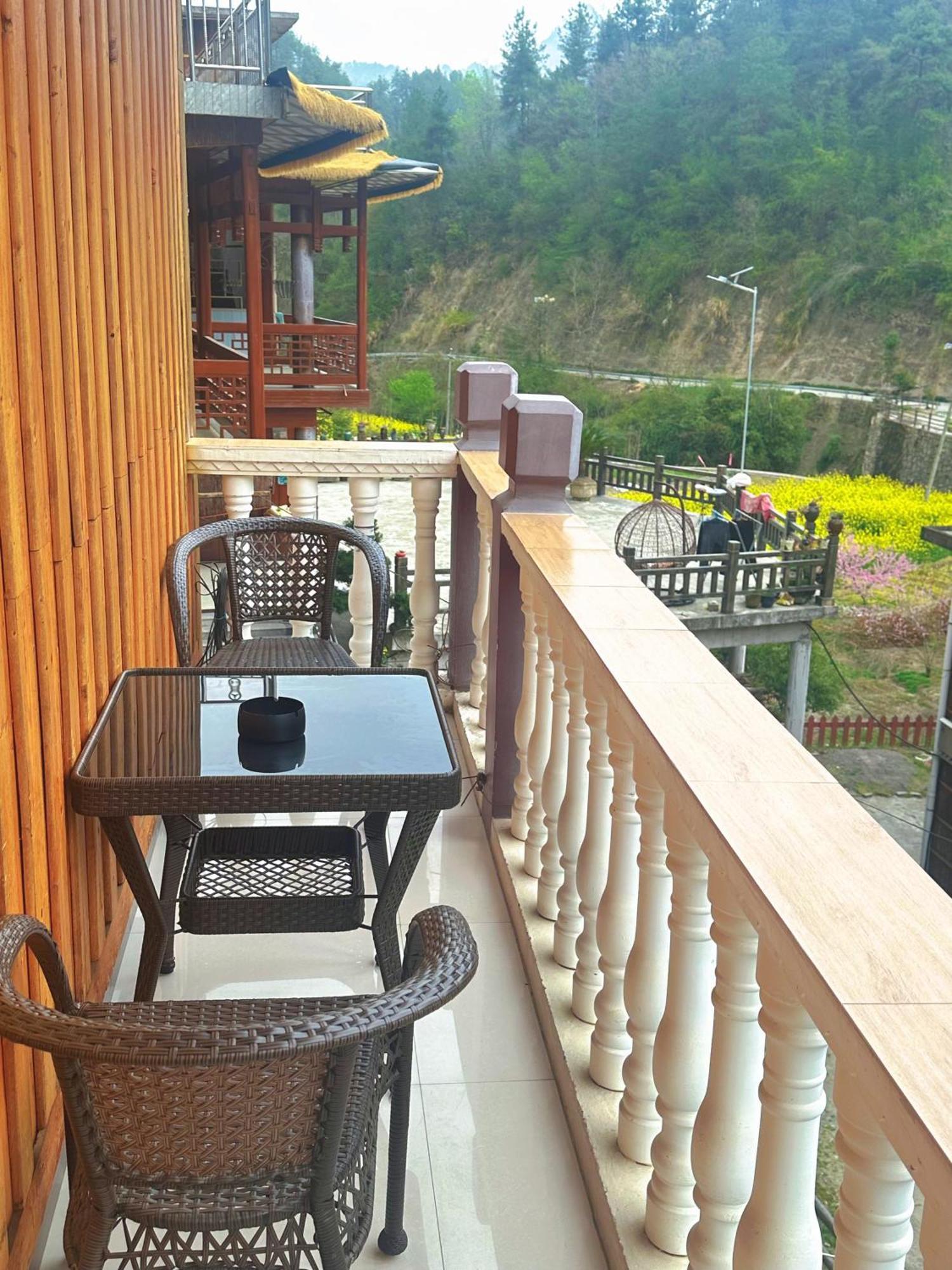Tongfu Inn จางเจียเจี้ย ภายนอก รูปภาพ